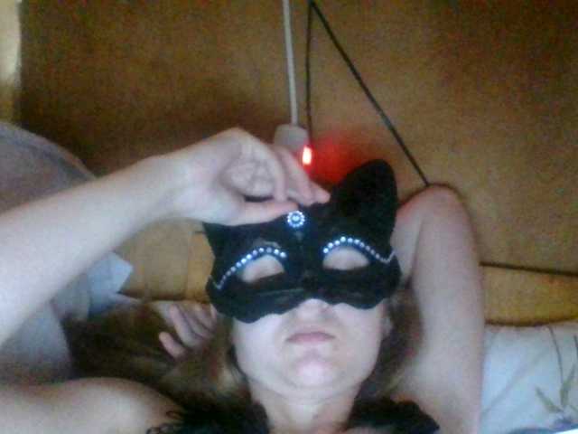 Mila23-1-1 live cam on BongaCams