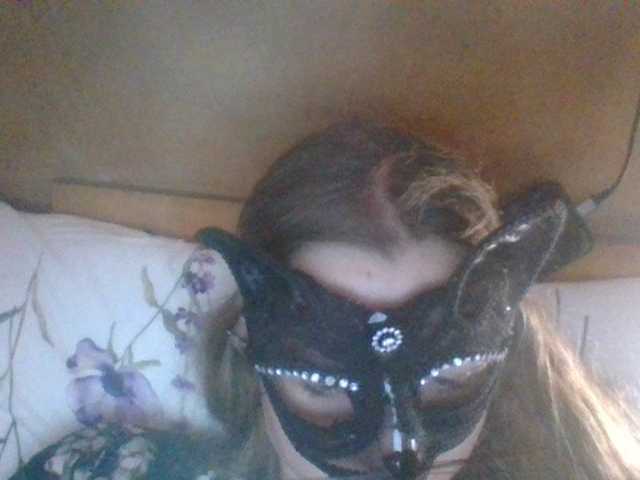 Mila23-1-1 live cam on BongaCams