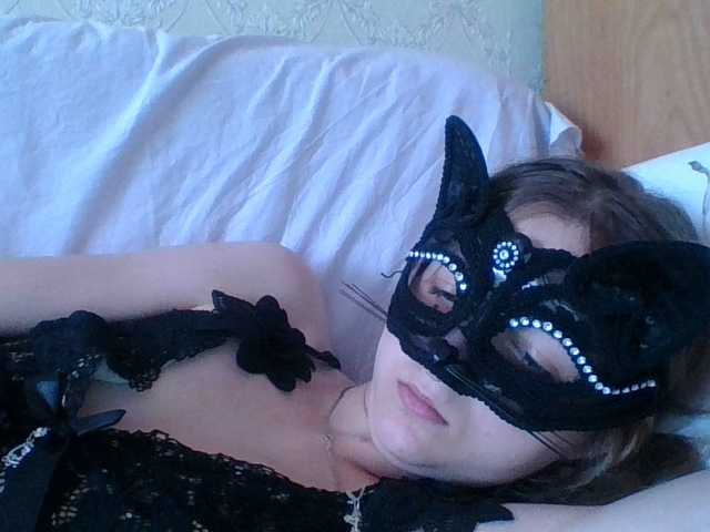 Mila23-1-1 live cam on BongaCams