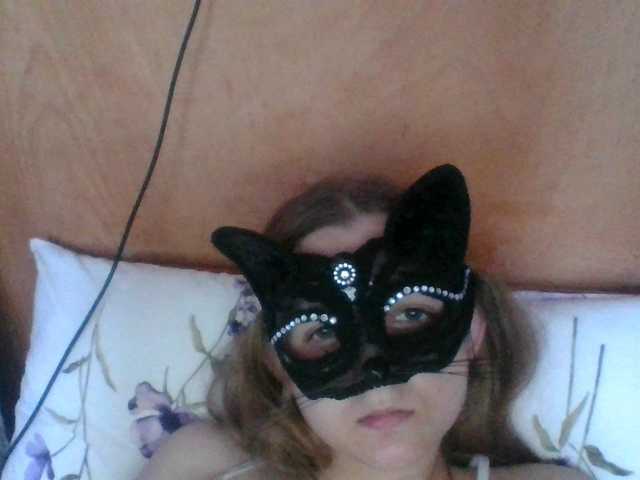 Mila23-1-1 live cam on BongaCams