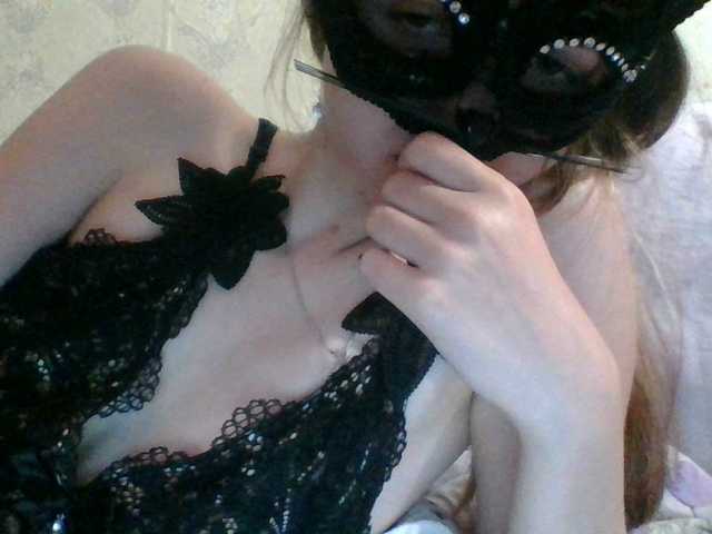 Mila23-1-1 live cam on BongaCams