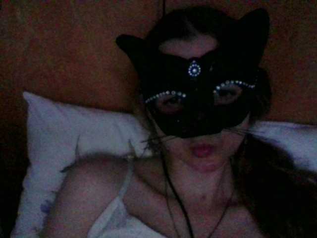 Mila23-1-1 live cam on BongaCams