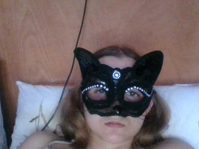 Mila23-1-1 live cam on BongaCams