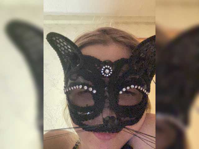 Mila23-1-1 live cam on BongaCams