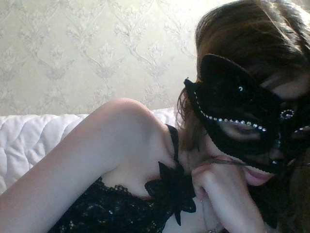 Mila23-1-1 live cam on BongaCams