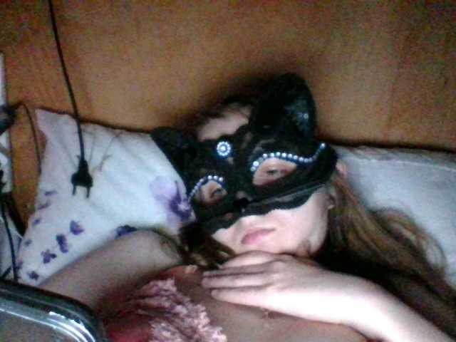 Mila23-1-1 live cam on BongaCams