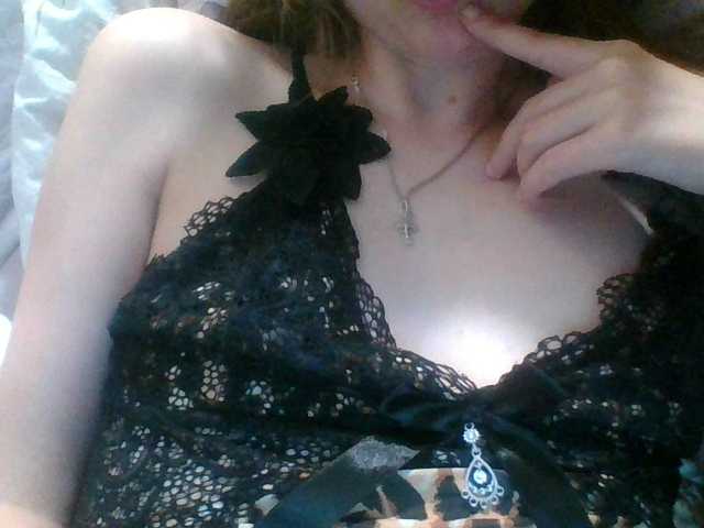 Mila23-1-1 live cam on BongaCams
