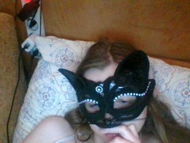 Mila23-1-1 live cam on BongaCams