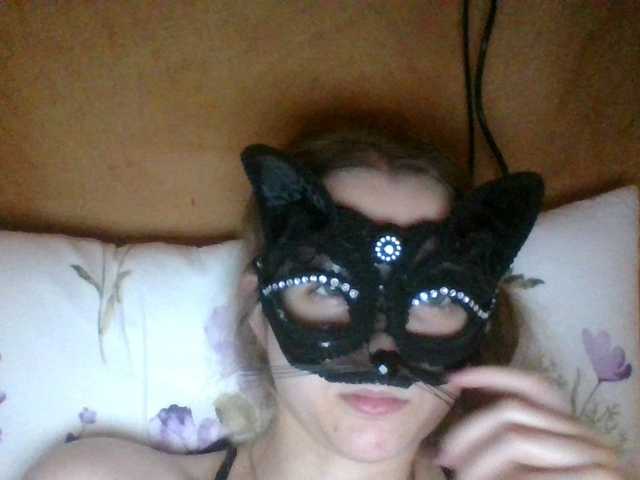 Mila23-1-1 live cam on BongaCams