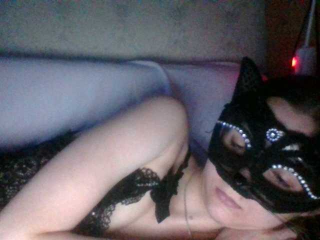 Mila23-1-1 live cam on BongaCams