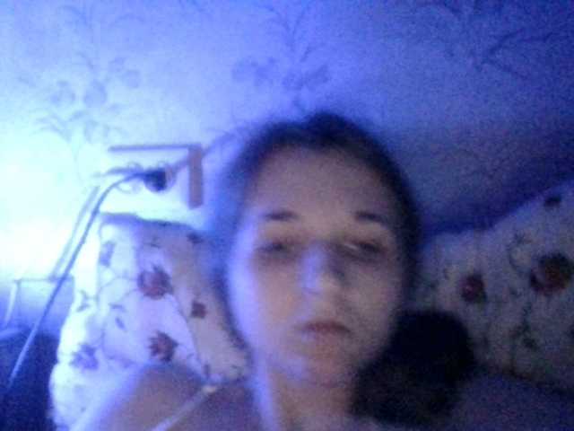 Mila23-1-1 live cam