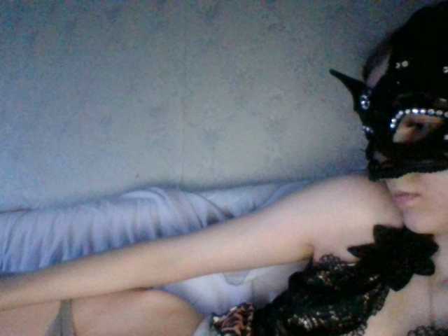 Mila23-1-1 live cam on BongaCams