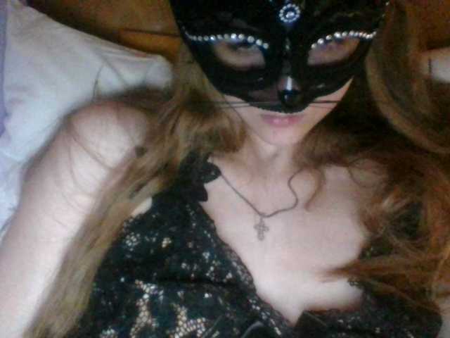 Mila23-1-1 live cam on BongaCams