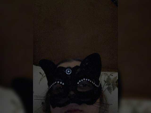 Mila23-1-1 live cam on BongaCams