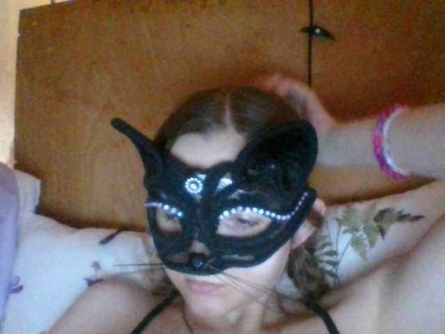 Mila23-1-1 live cam on BongaCams