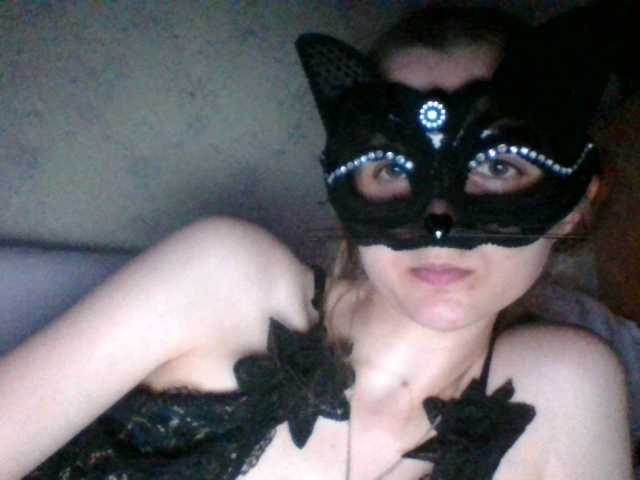 Mila23-1-1 live cam on BongaCams