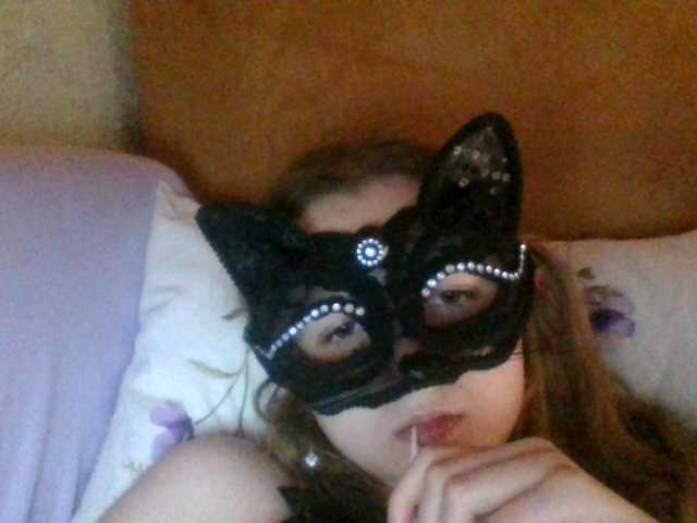 Mila23-1-1 live cam on BongaCams