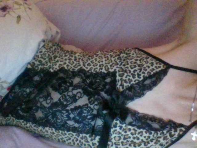 Mila23-1-1 live cam on BongaCams