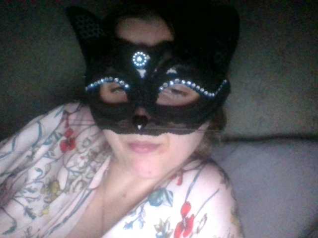 Mila23-1-1 live cam on BongaCams