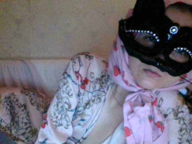 Mila23-1-1 live cam on BongaCams