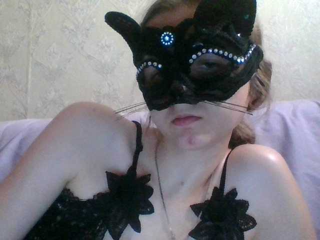 Mila23-1-1 live cam on BongaCams