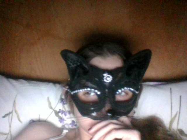 Mila23-1-1 live cam on BongaCams