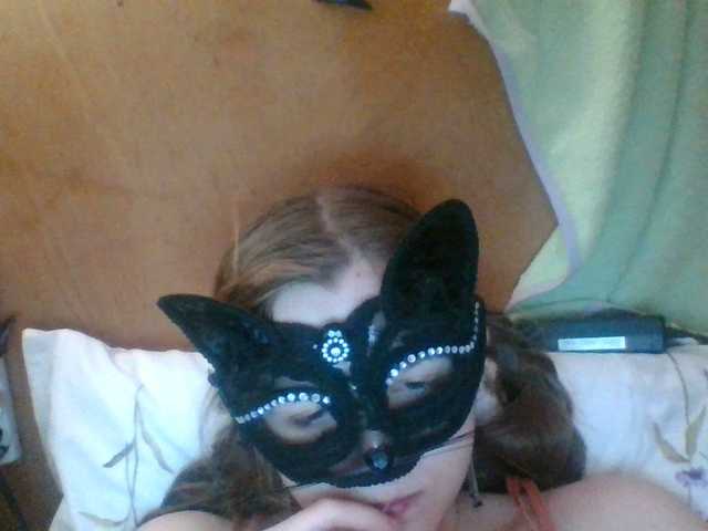 Mila23-1-1 live cam on BongaCams