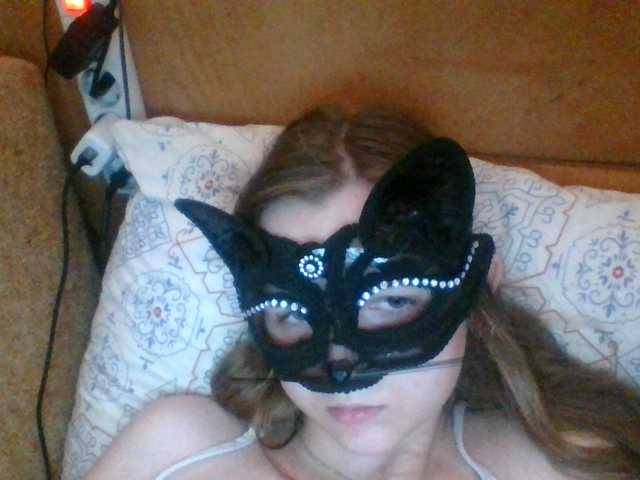 Mila23-1-1 live cam on BongaCams