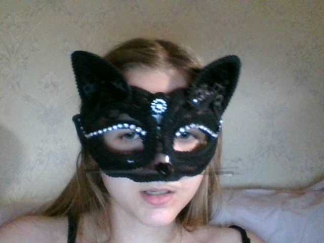 Mila23-1-1 live cam on BongaCams