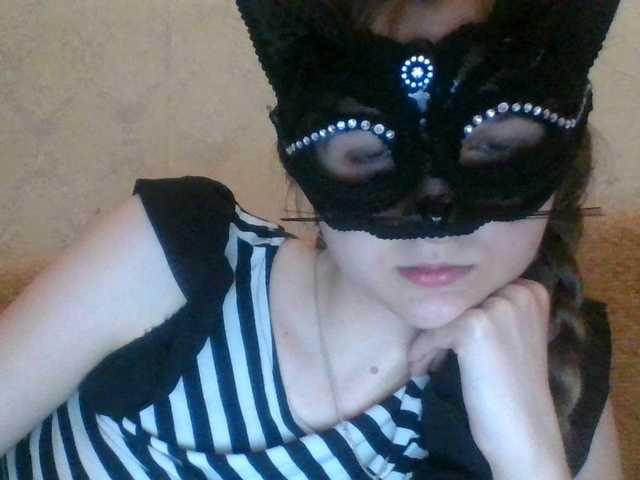 Mila23-1-1 live cam on BongaCams