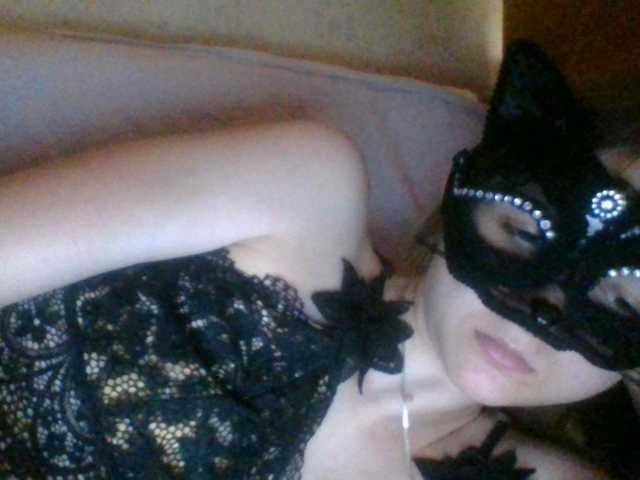Mila23-1-1 live cam on BongaCams