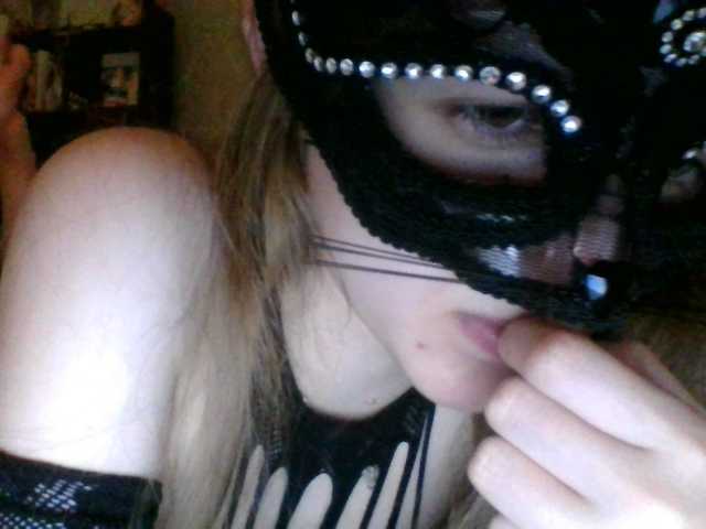 Mila23-1-1 live cam on BongaCams