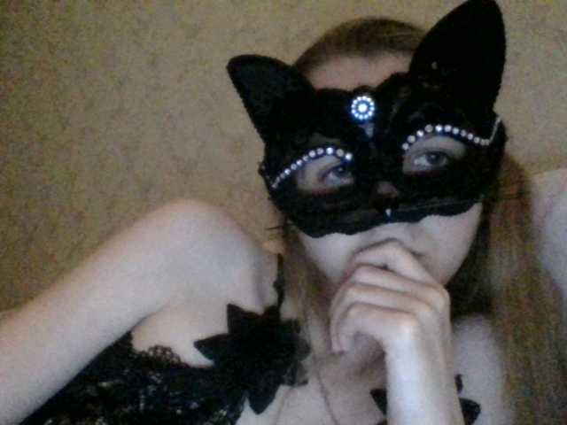 Mila23-1-1 live cam on BongaCams