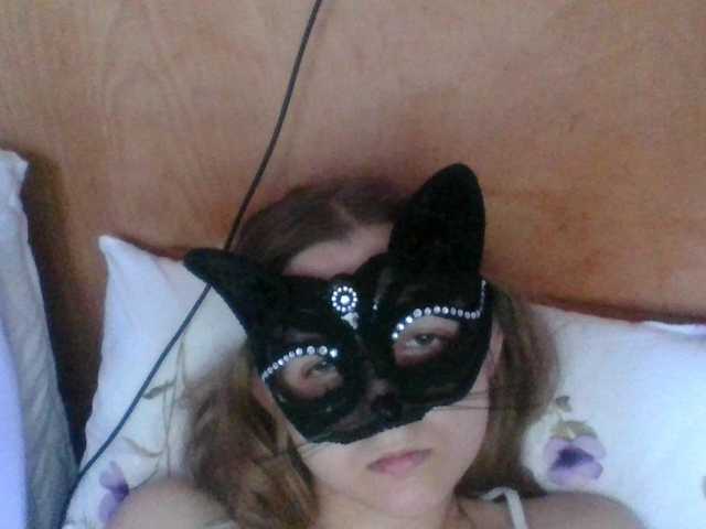 Mila23-1-1 live cam on BongaCams