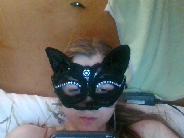 Mila23-1-1 live cam on BongaCams