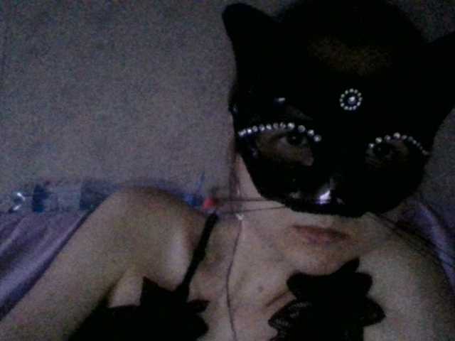 Mila23-1-1 live cam on BongaCams