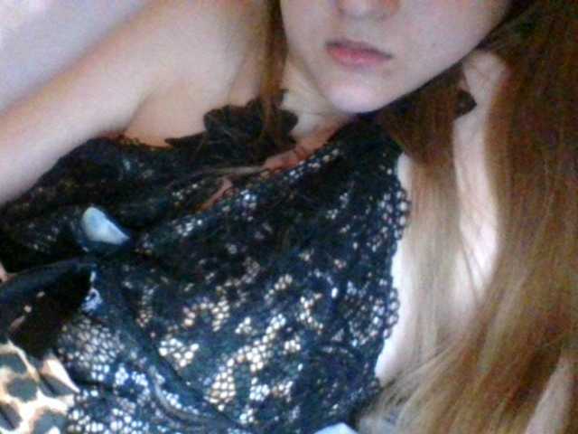 Mila23-1-1 live cam on BongaCams