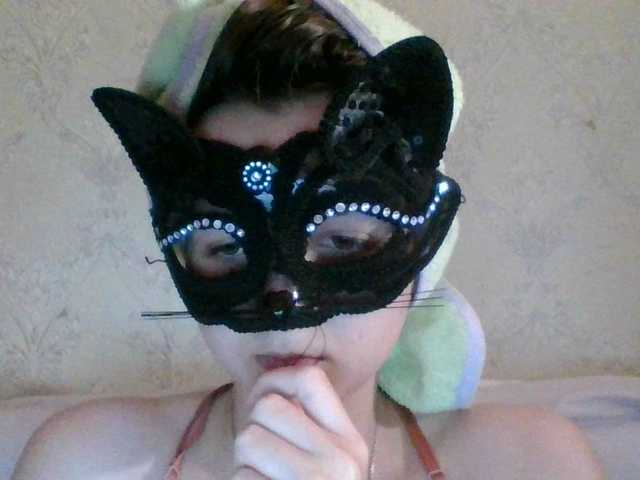 Mila23-1-1 live cam on BongaCams