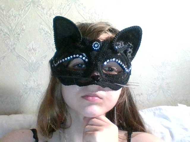 Mila23-1-1 live cam on BongaCams