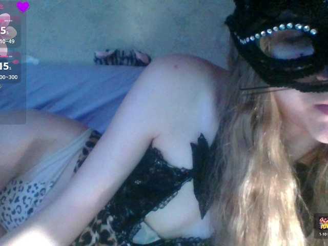Mila23-1-1 live cam on BongaCams