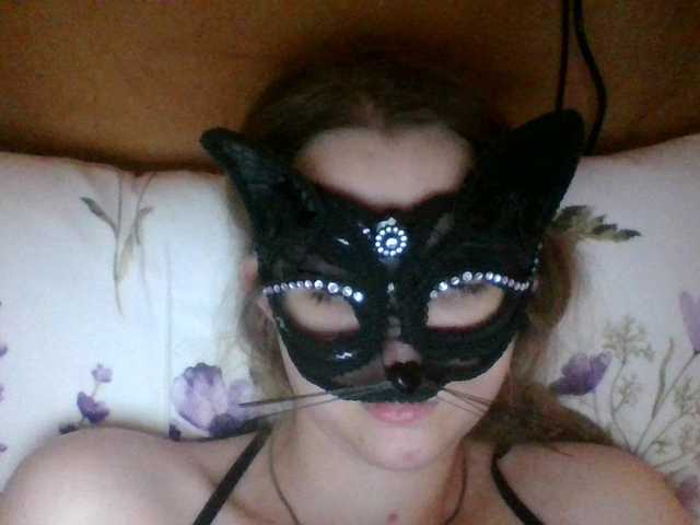 Mila23-1-1 live cam on BongaCams