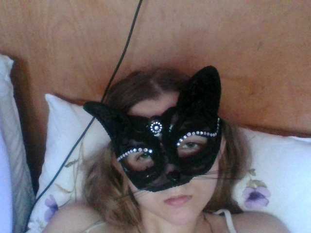 Mila23-1-1 live cam on BongaCams