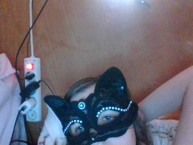 Mila23-1-1 live cam on BongaCams