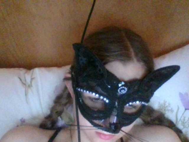 Mila23-1-1 live cam on BongaCams