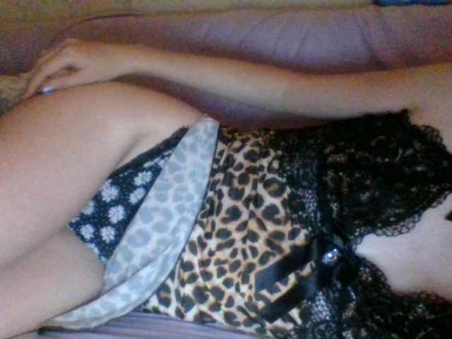 Mila23-1-1 live cam on BongaCams