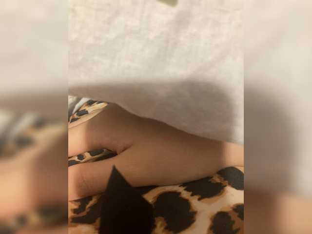 Mila23-1-1 live cam on BongaCams