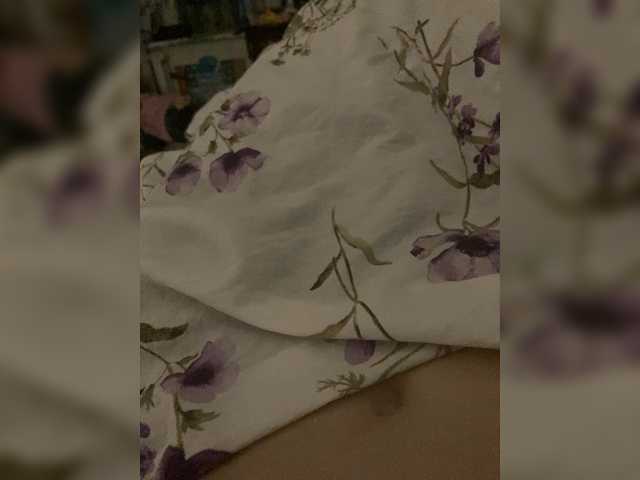 Mila23-1-1 live cam on BongaCams
