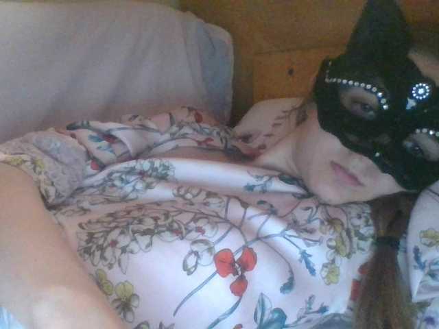 Mila23-1-1 live cam on BongaCams