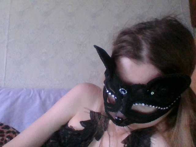 Mila23-1-1 live cam on BongaCams