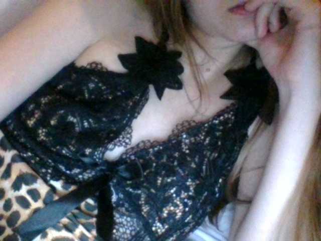 Mila23-1-1 live cam on BongaCams